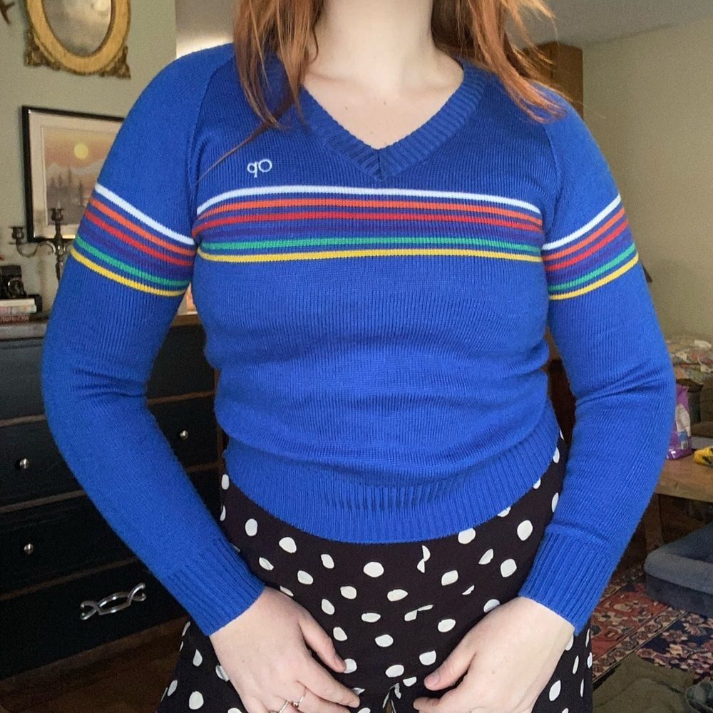 ASO Stranger Things WSQK Vintage OP Retro Rainbow Stripe 80s Sweater